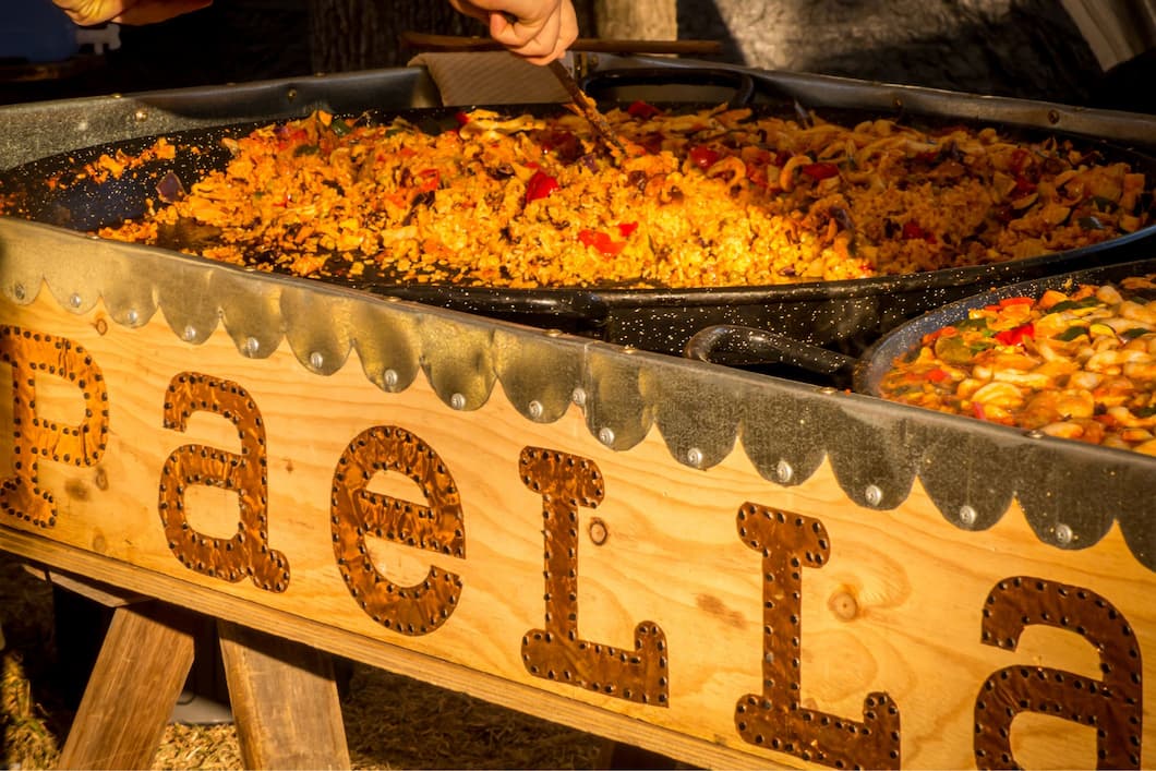 What To Consider When You Hire Outdoor Catering Equipment (2)